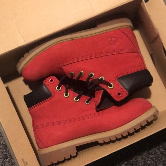 Timberlands - Picture 1 of 4